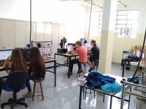 Laboratório de Robótica e CLP